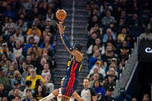 乐鱼体育-♂️巴特勒+库明加=输分 吉米搭其他轮换球员都是赢分