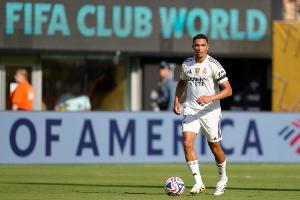 萨尔加多:阿诺德能出色胜任边翼卫,贝林厄姆新赛季将更靠近禁区