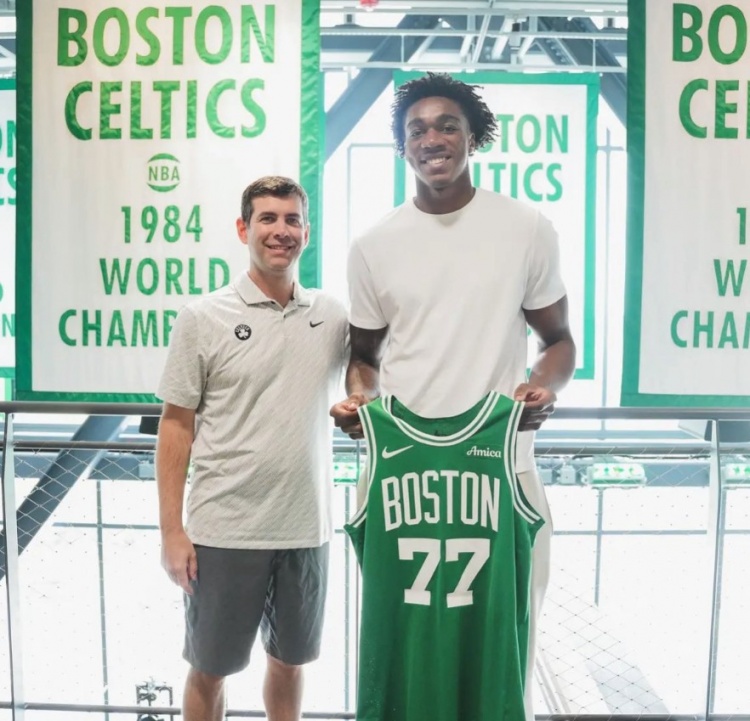 乐鱼体育官方网站-Scotto：凯尔特人和46号秀阿马里-威廉姆斯签下一份双向合同