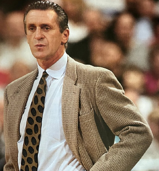 乐鱼体育下载-湖人官宣：2月23日为帕特-莱利雕像揭幕 曾助紫金军6夺总冠军