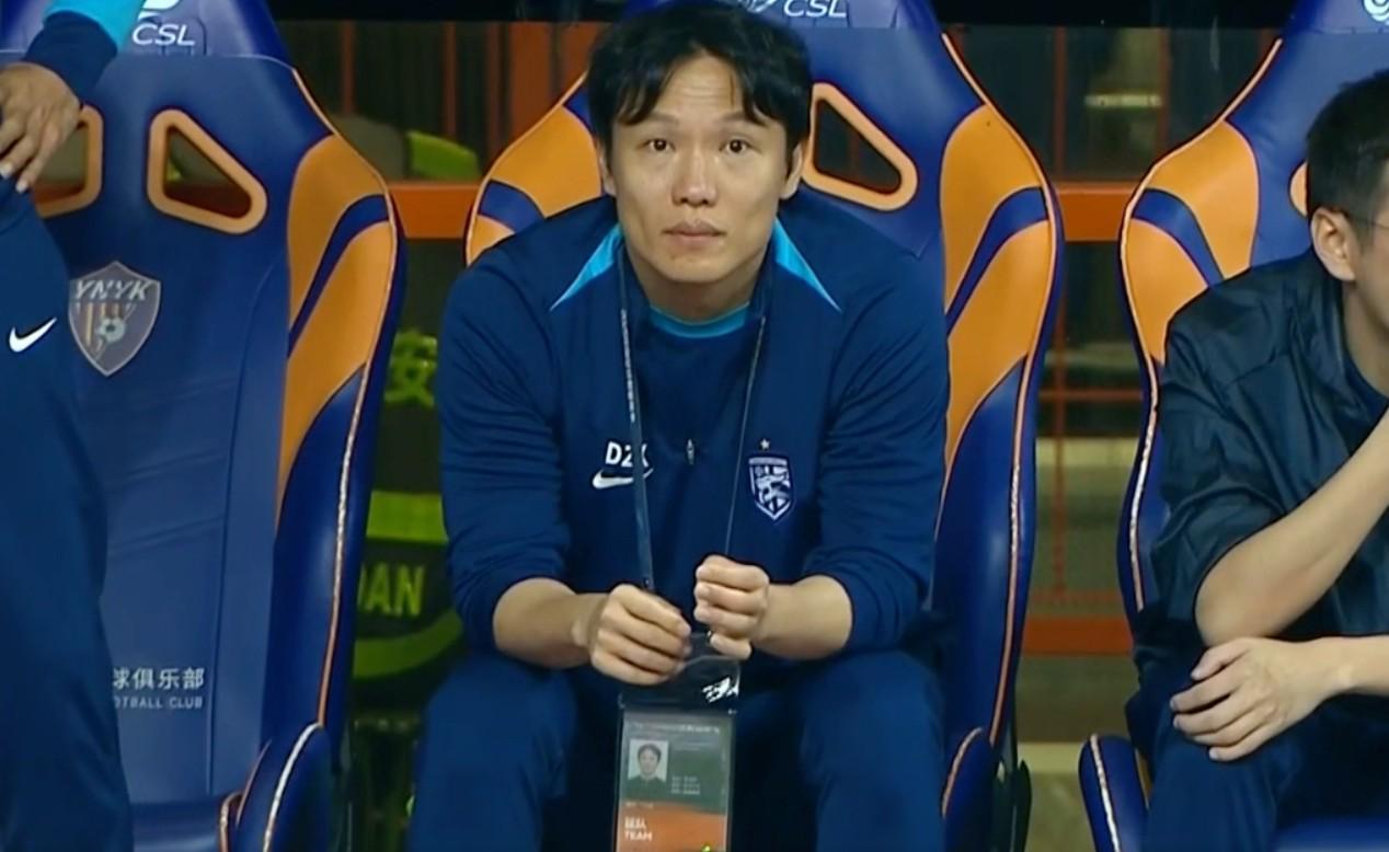 乐鱼网站-邓卓翔:球员们在场上倾尽了全力,玉昆主场作战有一定的优势