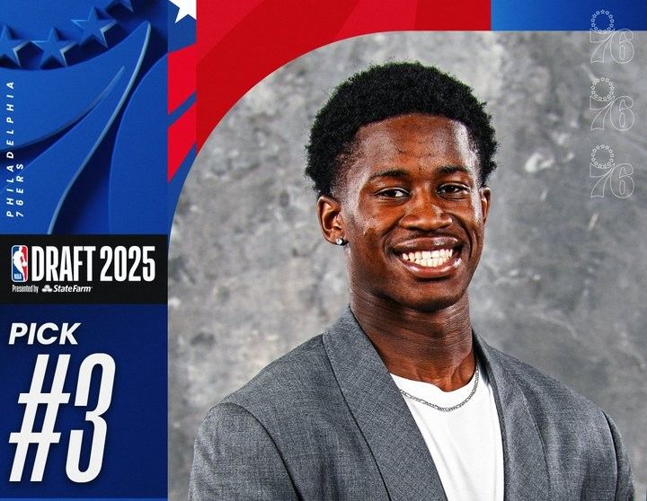 乐鱼体育下载-探花秀埃奇库姆首节6中0仅得2板1断，76人18投2中以7-13落后奇才