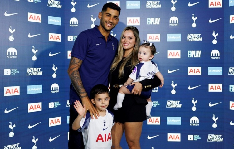 乐鱼体育-罗梅罗:过去两周非常特别,被任命队长又签了新合同我很开心