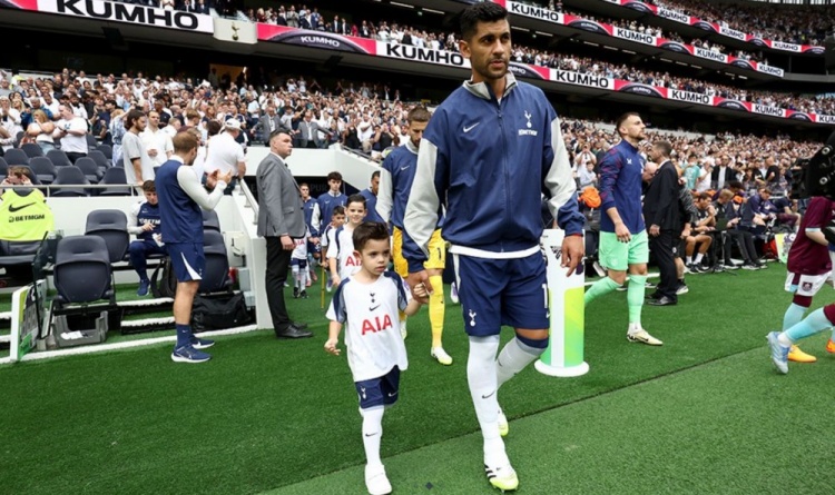 乐鱼体育-罗梅罗:过去两周非常特别,被任命队长又签了新合同我很开心