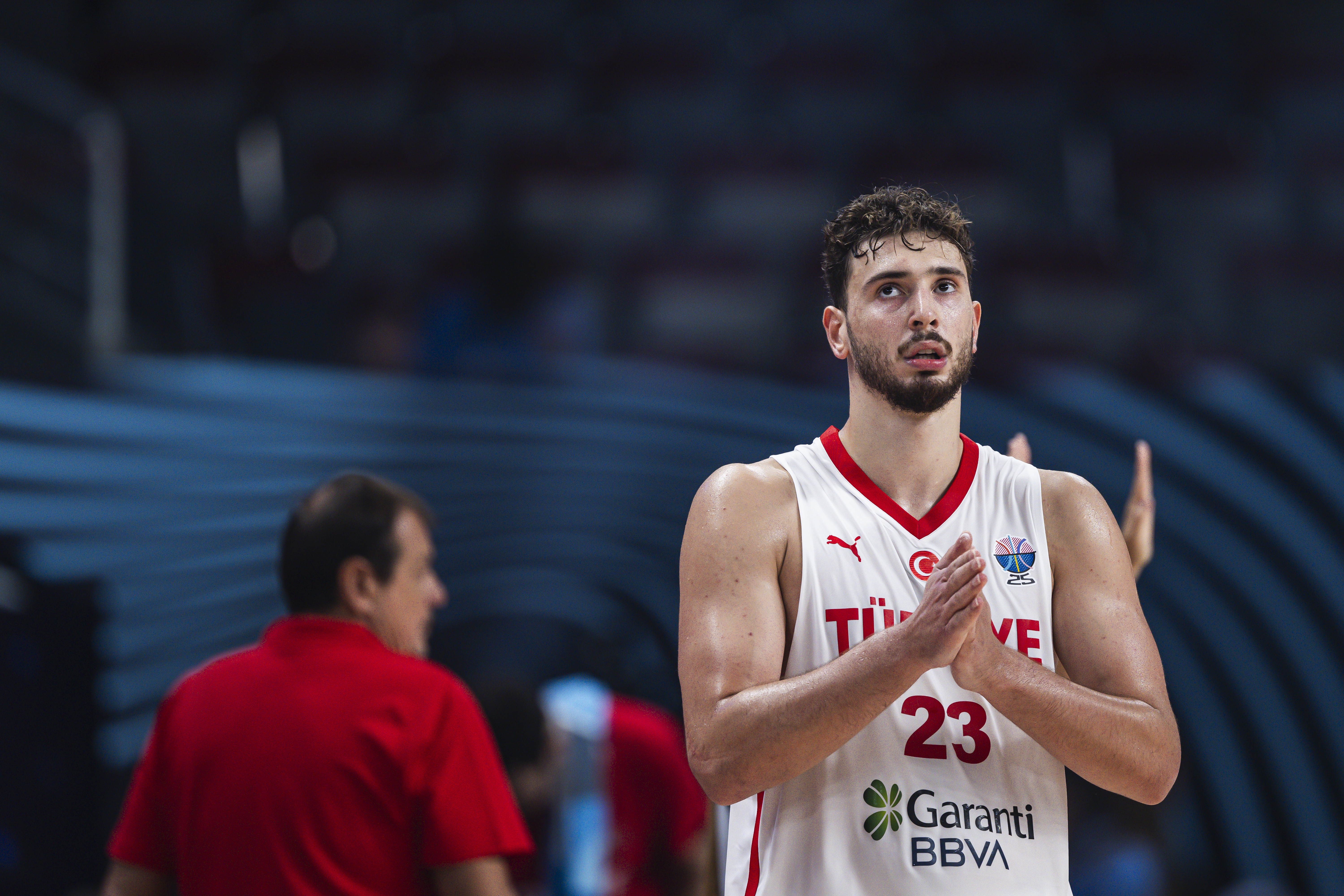 乐鱼网站-东契奇与申京同取三双,欧锦赛单届多次三双创27年纪录!