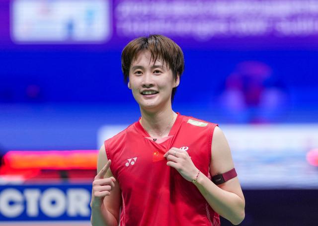 泰国赛蒋振邦魏雅欣爆冷一轮游 混双还得看“凤凰”