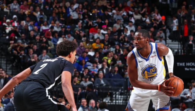 乐鱼体育-冲击亿元肥约！库明加10战9次20+ 变勇士新希望