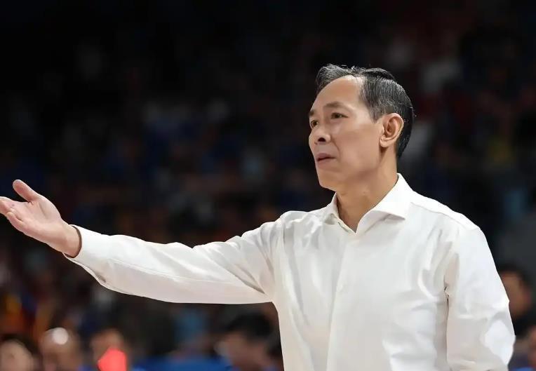 三年禁赛期满，李楠即将复出，可能取代许利民成为首钢新主帅