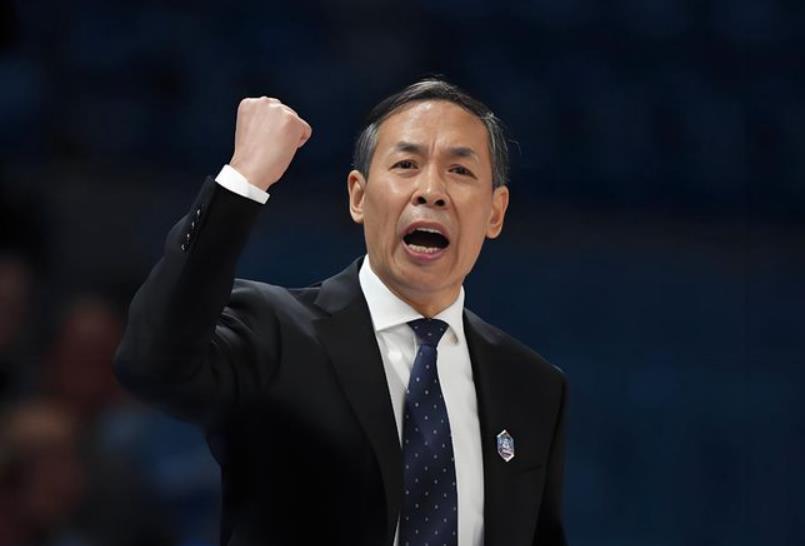 三年禁赛期满，李楠即将复出，可能取代许利民成为首钢新主帅