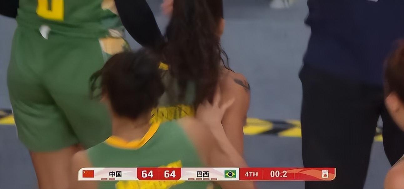 乐鱼网站-赢球还被骂？我们错怪宫鲁鸣了！这场球有价值，但女篮确实在啃老