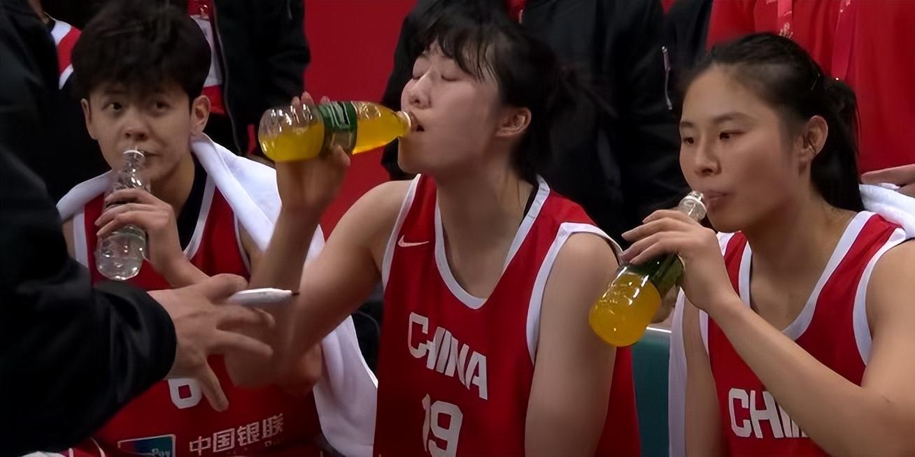 乐鱼网站-赢球还被骂？我们错怪宫鲁鸣了！这场球有价值，但女篮确实在啃老